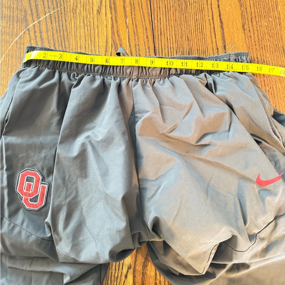 Nike OU Wind Pant - Picture 3 of 5